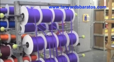 Rollos con lanyards personalizados de colores